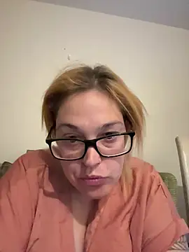 Snapshot of SecretRavenXO chatting on 05.16.26 SecretRavenXO online show from 05.16.26