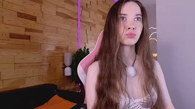 LilaMccoy online show from 07.03.26