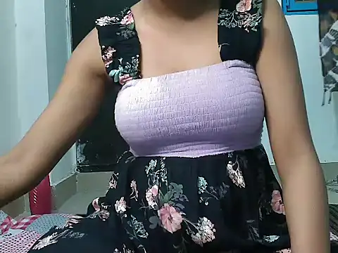 Snapshot of ur_sassypriya chatting on 05.27.26 ur sassypriya online show from 05.27.26