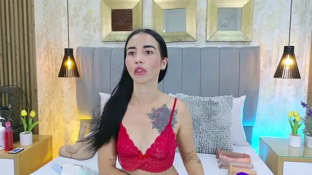Snapshot of Sophie_Vega chatting on 07.17.26 Sophie Vega online show from 07.17.26