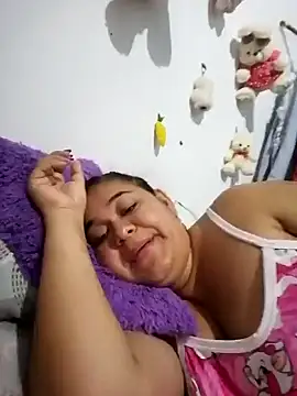 SUUGAR ISABELLA online show from 04.28.26