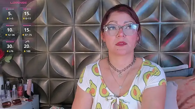 Snapshot of Gaia_rougee chatting on 07.27.26 Gaia rougee online show from 07.27.26