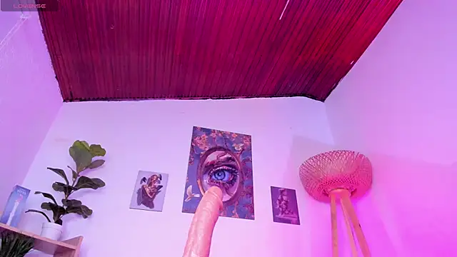 NaomiSaenz  online show from 06.16.26