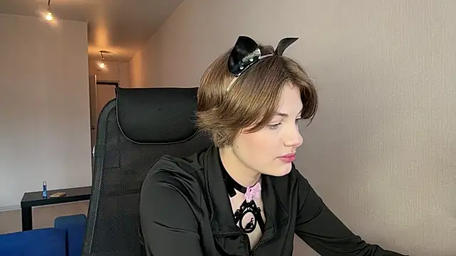 LinaFlamie online show from 06.05.26