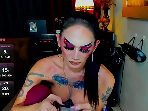 Snapshot of lubottarah chatting on 05.14.26 lubottarah online show from 05.14.26