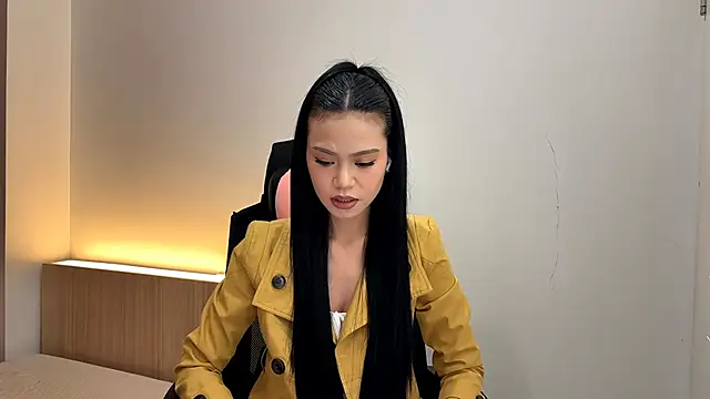WynellAveritt online show from 05.02.26