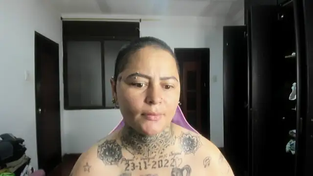 romina23 online show from 04.29.26
