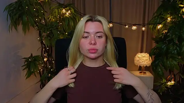 AveriRigby online show from 05.07.26