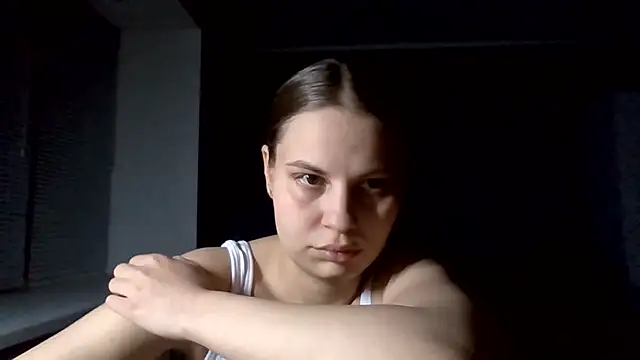  Linsyy ee  online show from 04.30.26