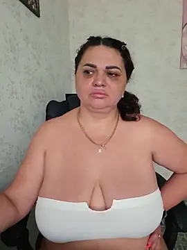 Snapshot of -CUTE-EVVIL- chatting on 07.17.26 -CUTE-EVVIL- online show from 07.17.26