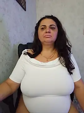 Snapshot of -CUTE-EVVIL- chatting on 07.23.26 -CUTE-EVVIL- online show from 07.23.26