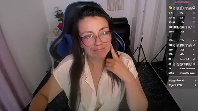 Snapshot of Valeri_bj chatting on 06.11.26 Valeri bj online show from 06.11.26