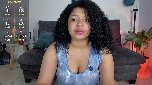 Snapshot of Nerea- chatting on 07.04.26 Nerea- online show from 07.04.26