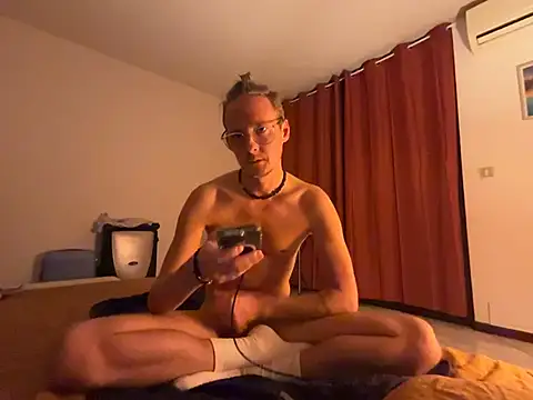 BlondieVelvet online show from 07.07.26