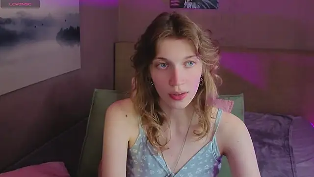 Emily Cartex online show from 07.06.26