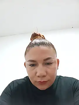 Snapshot of Luna_Morch chatting on 06.10.26 Luna Morch online show from 06.10.26