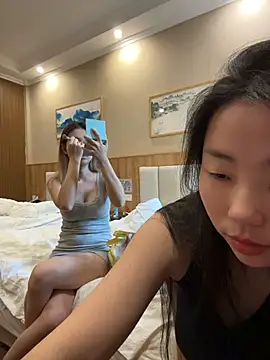 Snapshot of XIAOnaimao-001 chatting on 07.26.26 XIAOnaimao-001 online show from 07.26.26
