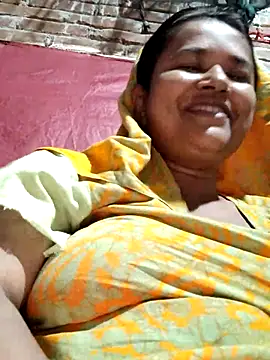 Snapshot of Gulapi_N chatting on 06.04.26 Gulapi N online show from 06.04.26