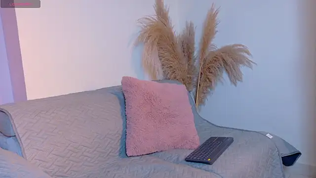 ALICEBLOOOM online show from 05.02.26