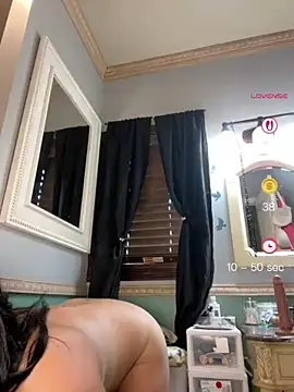 Vanessa Valentine online show from 07.28.26