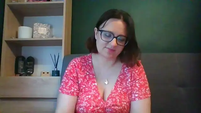 Snapshot of sensual_paris chatting on 07.27.26 sensual paris online show from 07.27.26