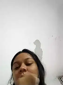 zoehot07 online show from 04.27.26