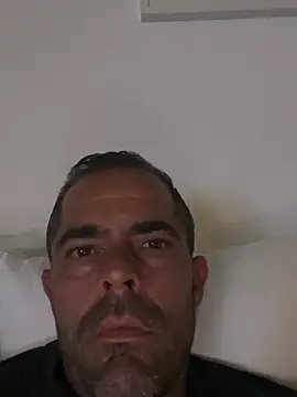 Snapshot of Riccardo86xx chatting on 05.27.26 Riccardo86xx online show from 05.27.26