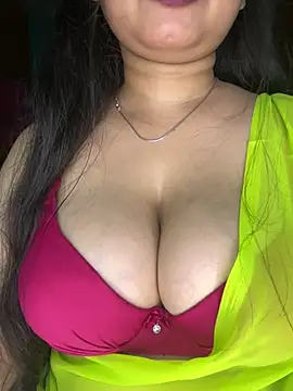 Snapshot of Naughty_pooja44 chatting on 05.26.26 Naughty pooja44 online show from 05.26.26