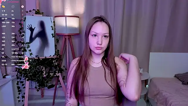 Snapshot of GitaBitetto chatting on 06.14.26 GitaBitetto online show from 06.14.26
