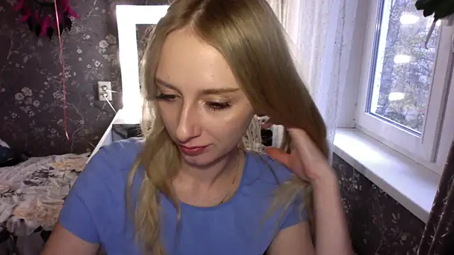AliceTwinkle online show from 04.30.26