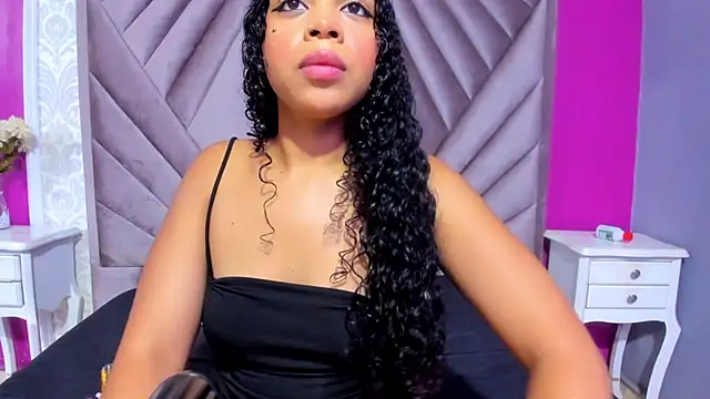 May Lovers online show from 08.04.26