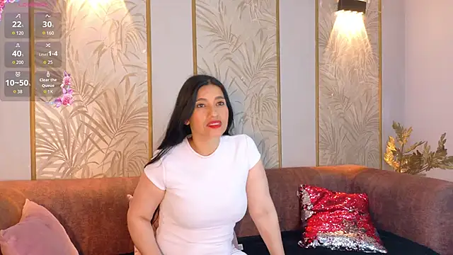 Snapshot of Dalila_5 chatting on 06.20.26 Dalila 5 online show from 06.20.26