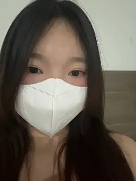 Snapshot of Ni_Tran chatting on 06.14.26 Ni Tran online show from 06.14.26