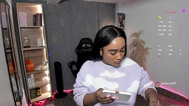 alessia anderson online show from 10.24.25