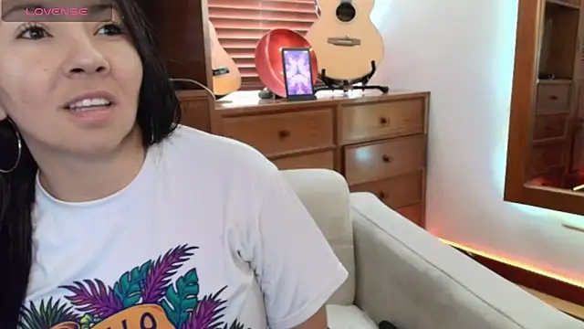 Taliapeach online show from 06.12.26