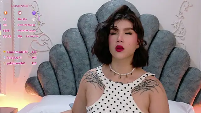 Emily-Cooper- online show from 06.16.26