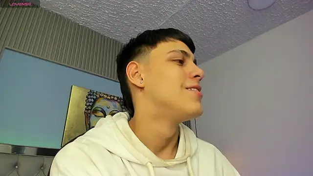 Ethanx18  online show from 07.07.26