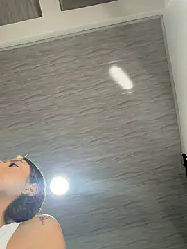 HayleyRoss  online show from 06.16.26