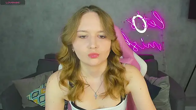 Emmaa Kimm online show from 06.21.26