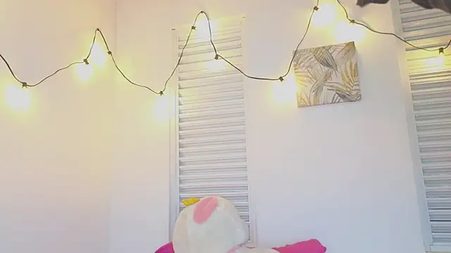 VictoriaaLopez online show from 06.17.26