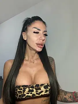 RaquelleXO online show from 05.27.26