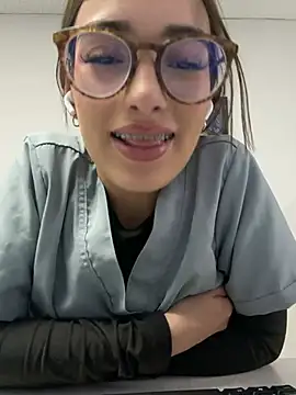 Snapshot of Sweet_Milaa1 chatting on 07.10.26 Sweet Milaa1 online show from 07.10.26