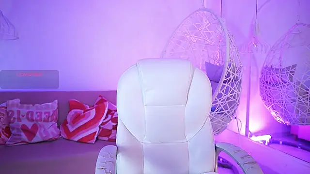 VioletJoness  online show from 06.26.26
