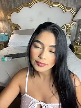 EvasBlazeXXX online show from 05.17.26