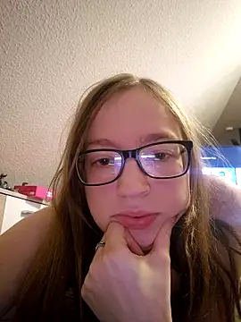 Freaky-Doll online show from 05.28.26
