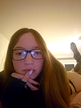 Snapshot of Freaky-Doll chatting on 07.20.26 Freaky-Doll online show from 07.20.26