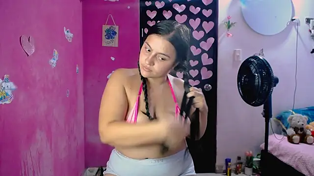 Kiara tits online show from 06.20.26