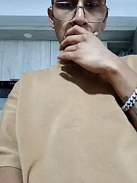 Lil black009 online show from 05.02.26