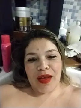 nefertamy online show from 05.04.26
