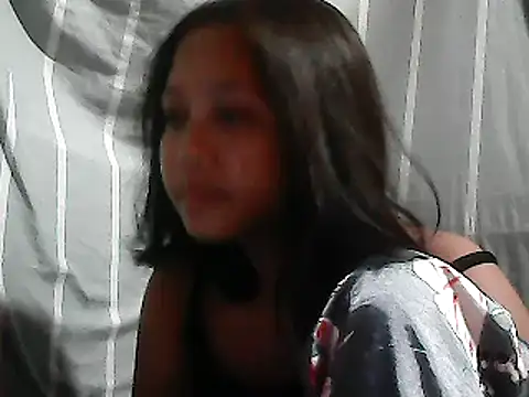 Snapshot of Yours_AsianPinayGirl18 chatting on 06.21.26 Yours AsianPinayGirl18 online show from 06.21.26